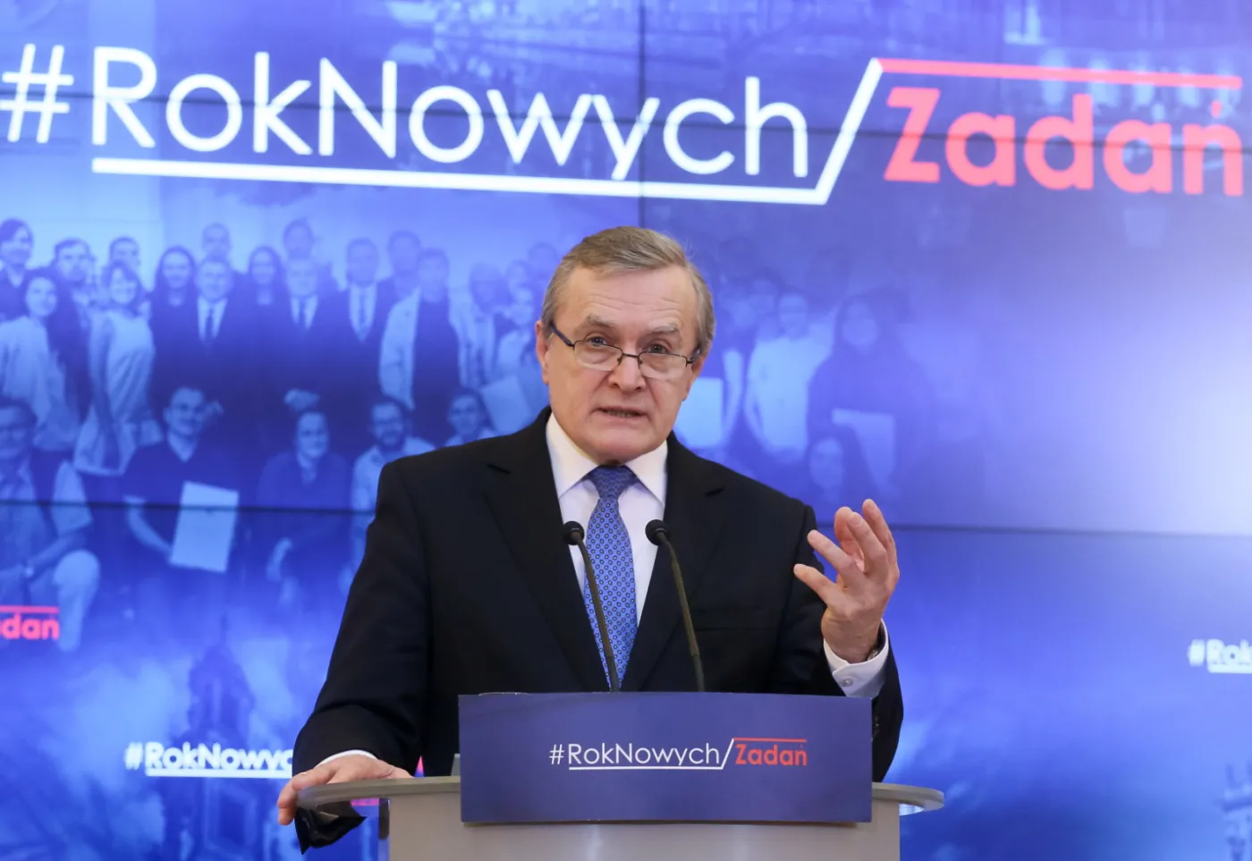 PO krytycznie o roku pracy ministra Glińskiego: Absurd goni absurd
