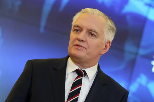 Koniec z bezpłatnymi studiami medycznymi? Gowin: Jeśli lekarz chce wyjechać, niech zwróci stypendium