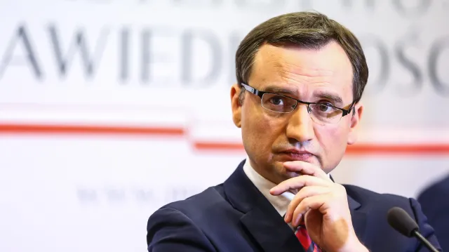 Nieprzedłużenie aresztu dla głównego podejrzanego w aferze SKOK Wołomin. Ziobro: Kompletnie niezrozumiałe