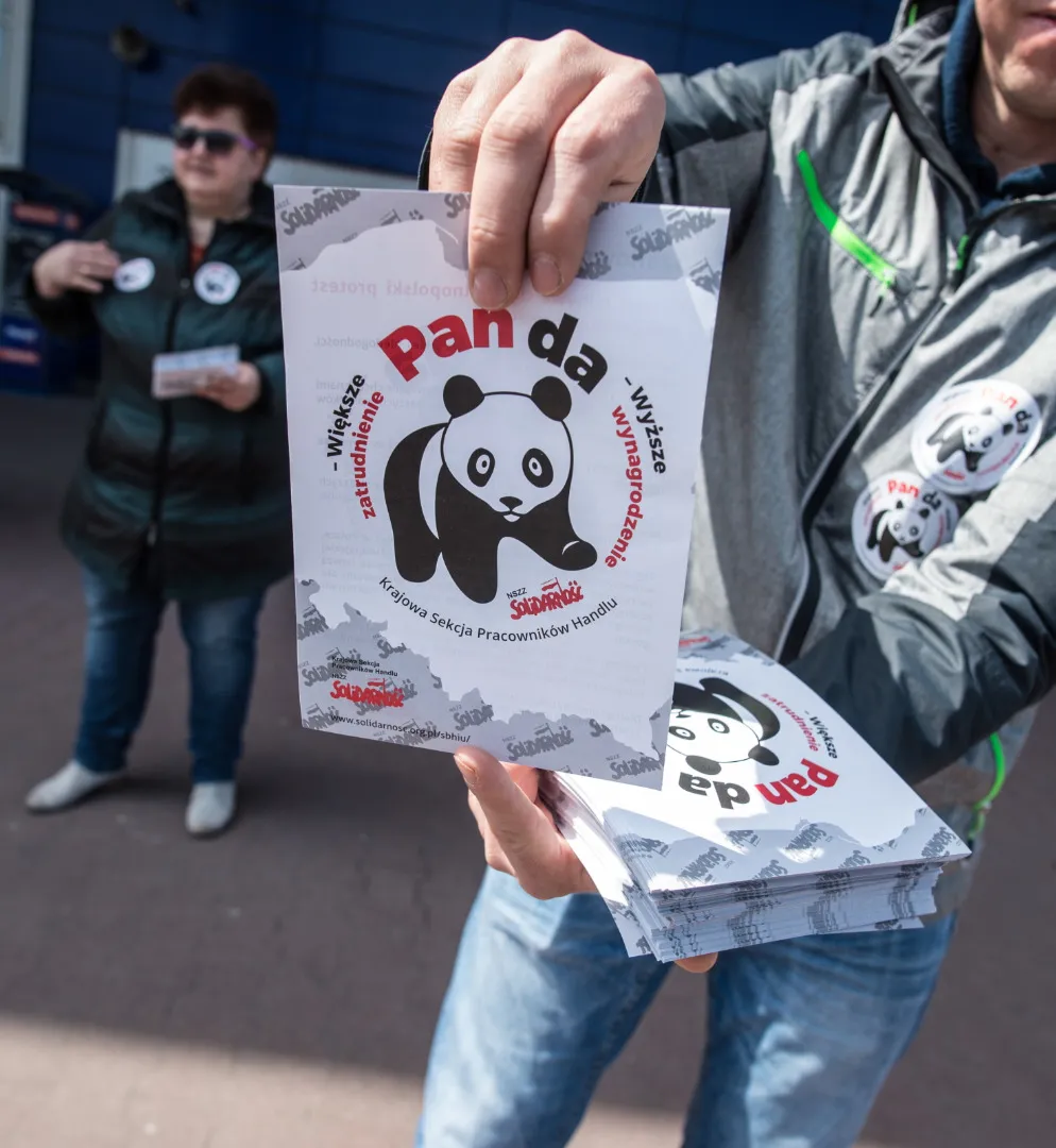"Pan da: lepsze warunki pracy, wyższe wynagrodzenie". Pracownicy handlu protestują