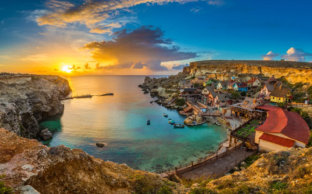 3261752-mellieha-malta.jpg