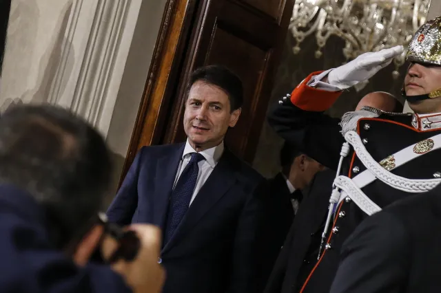 "Rząd zmian" po impasie we Włoszech: Conte na czele rządu Ruchu Pięciu Gwiazd i Ligi