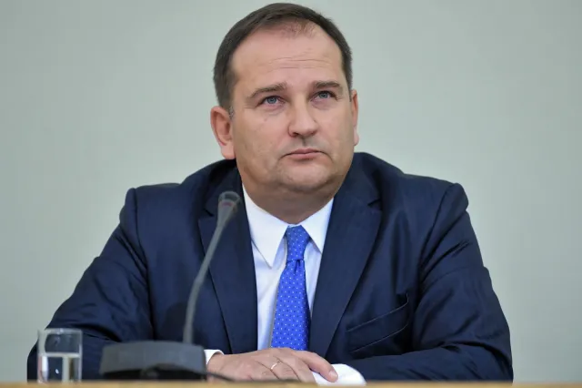 Arabski: Nie pamiętam, czy przekazałem Tuskowi notatkę od szefa ABW