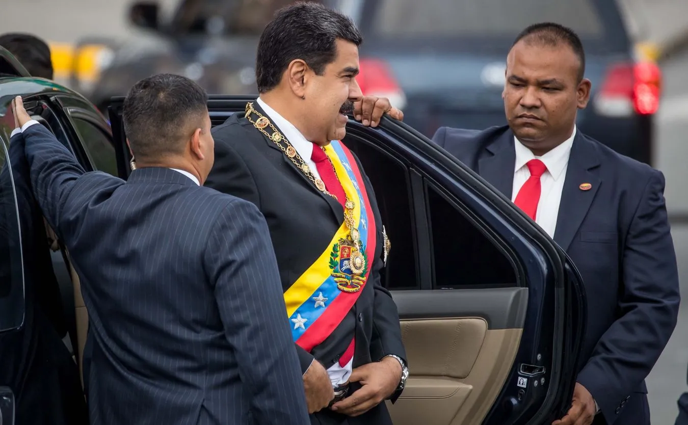 Zamach na Maduro był sfingowany? "Wynik walk frakcji reżimu"
