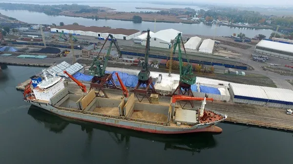4381622-bulkcargo-zdj2.jpg