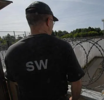 Potrzebne zmiany w prawie dla strażników więziennych