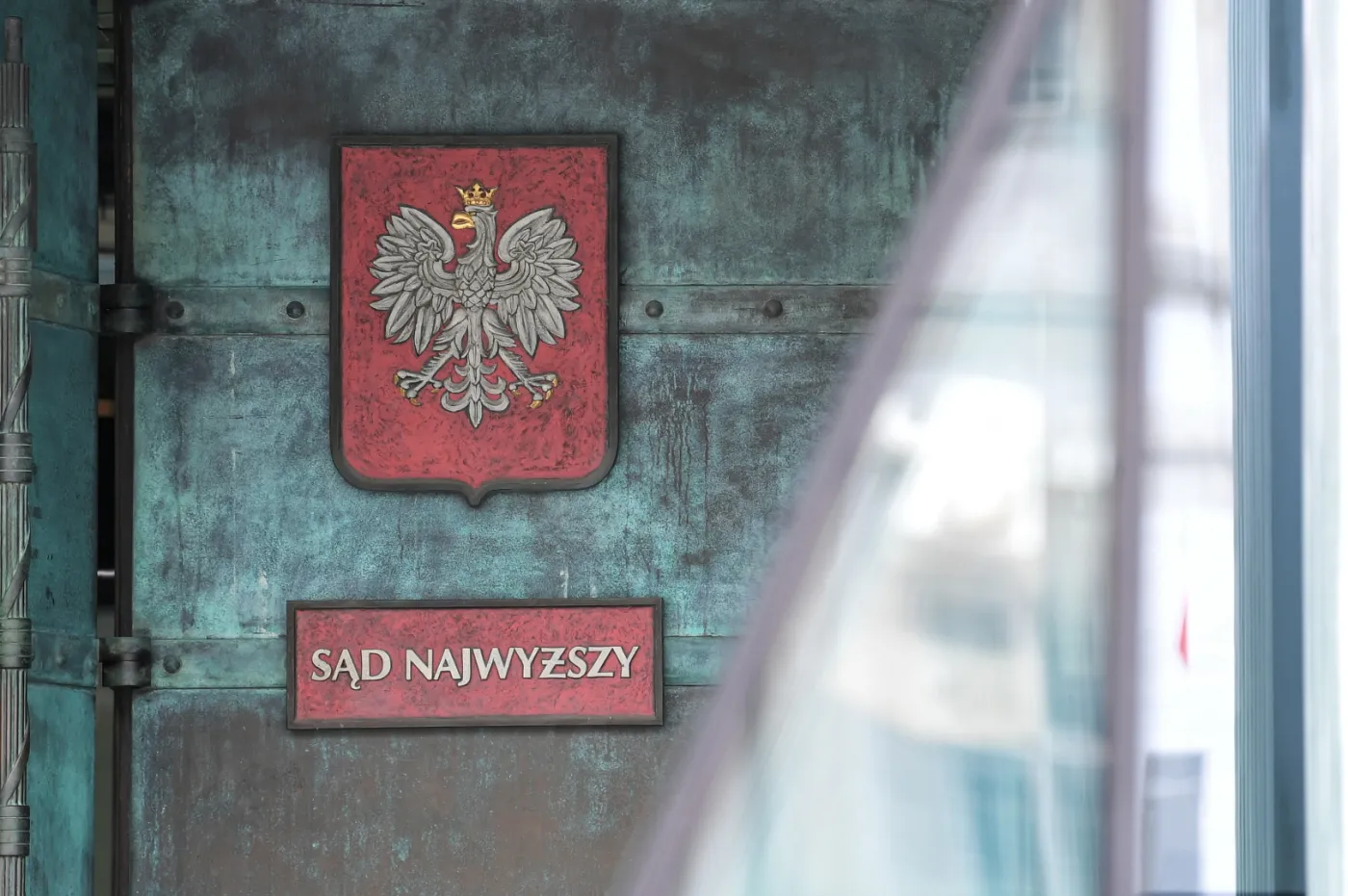 Sąd Najwyższy uwzględnił skargę nadzwyczajną. Były radny ma wrócić do pracy