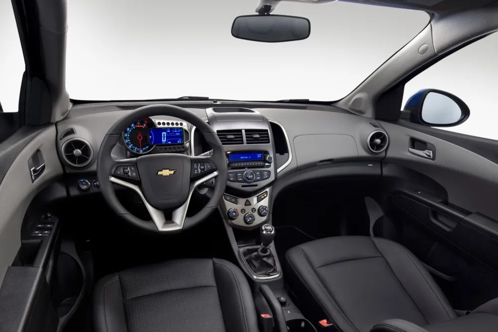 aveo_04_xl_1566620.jpg