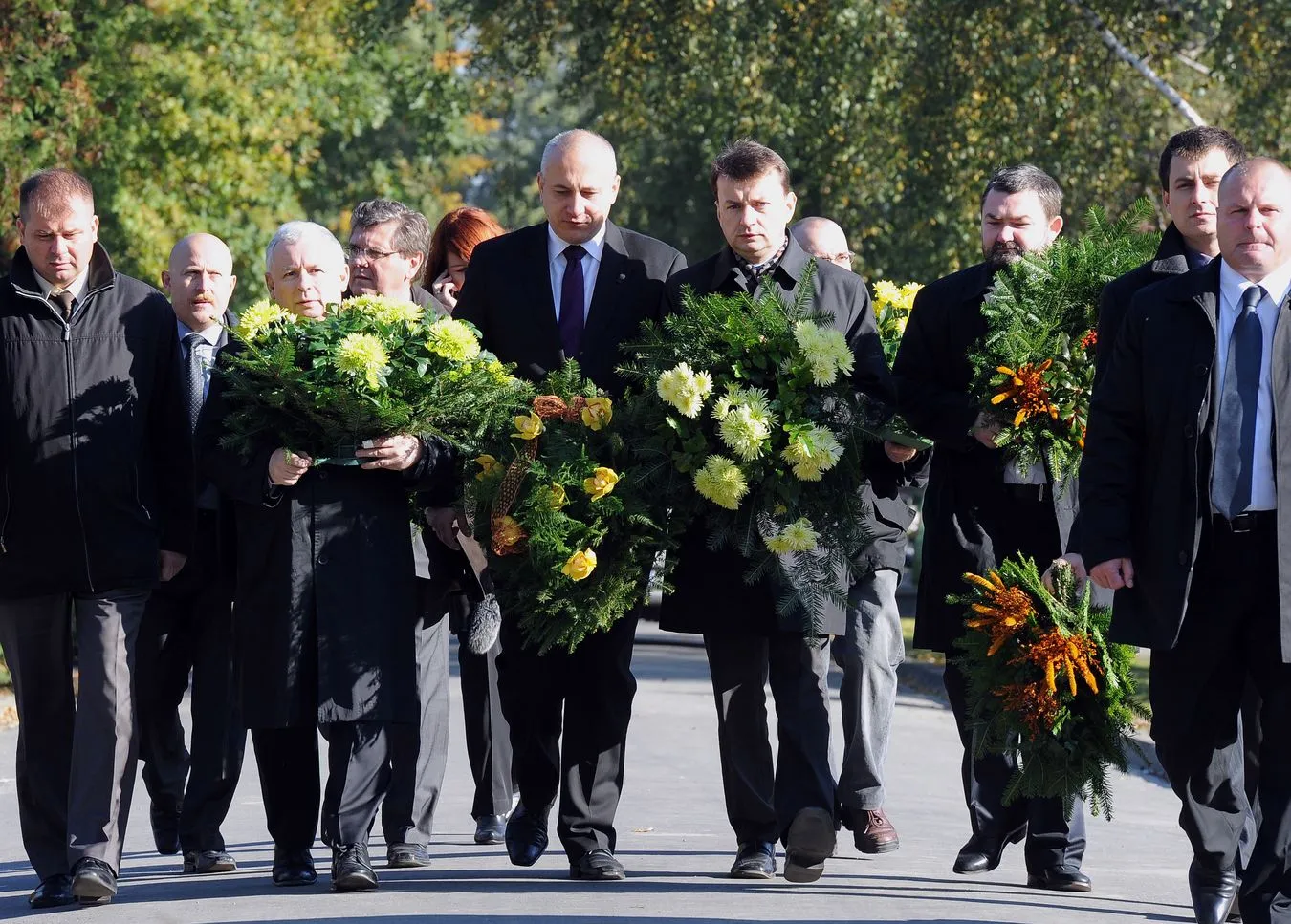 Prezes PiS uczcił ofiary katastrofy smoleńskiej