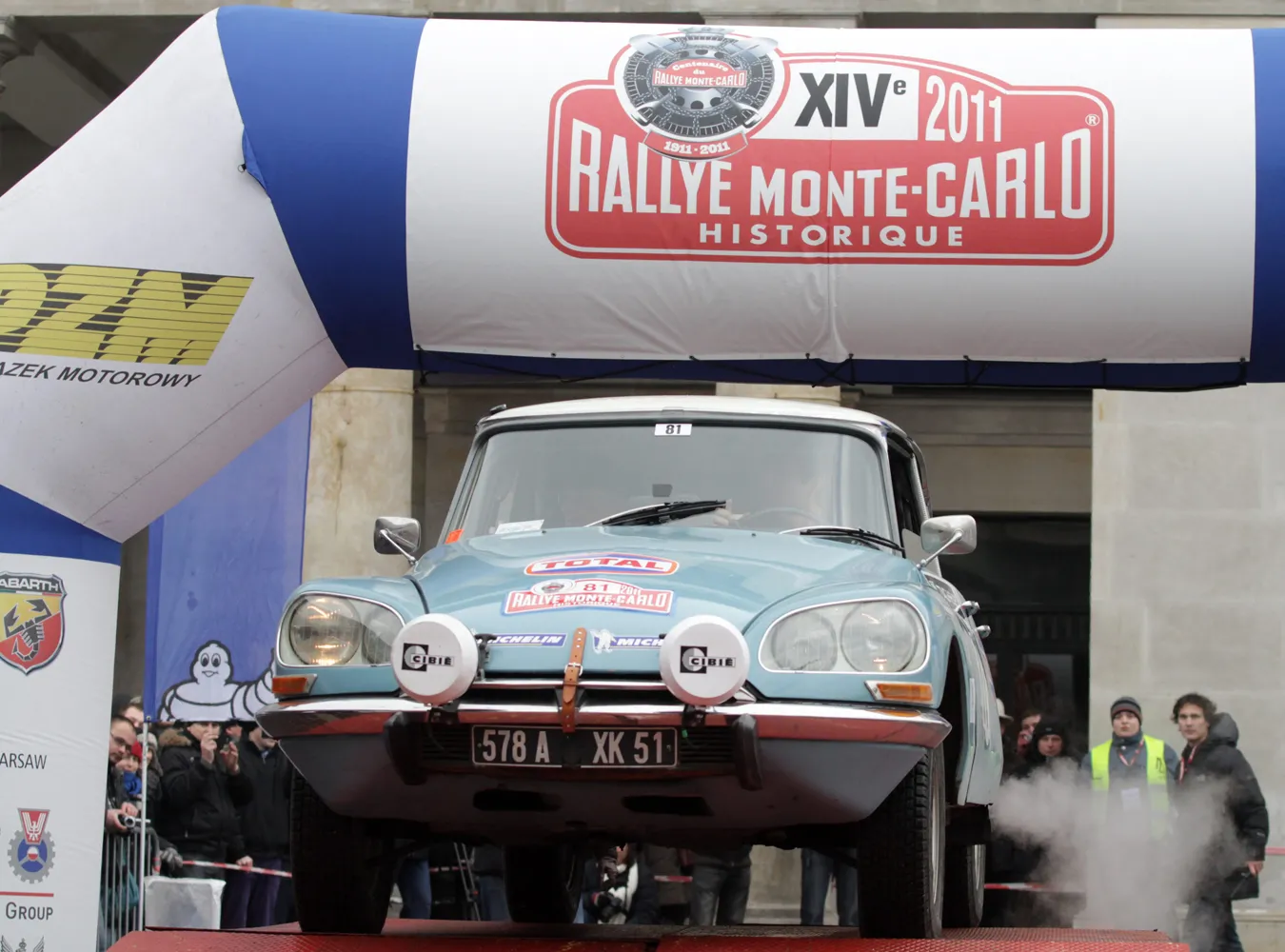 Staruszki już pędzą z Warszawy do Monte Carlo 