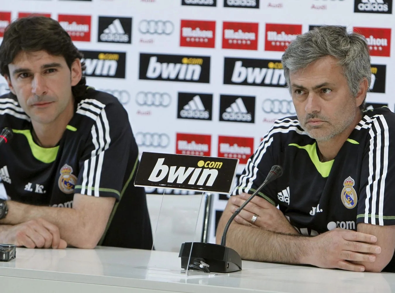 Mourinho ma dość gry z Barcą w dziesiątkę