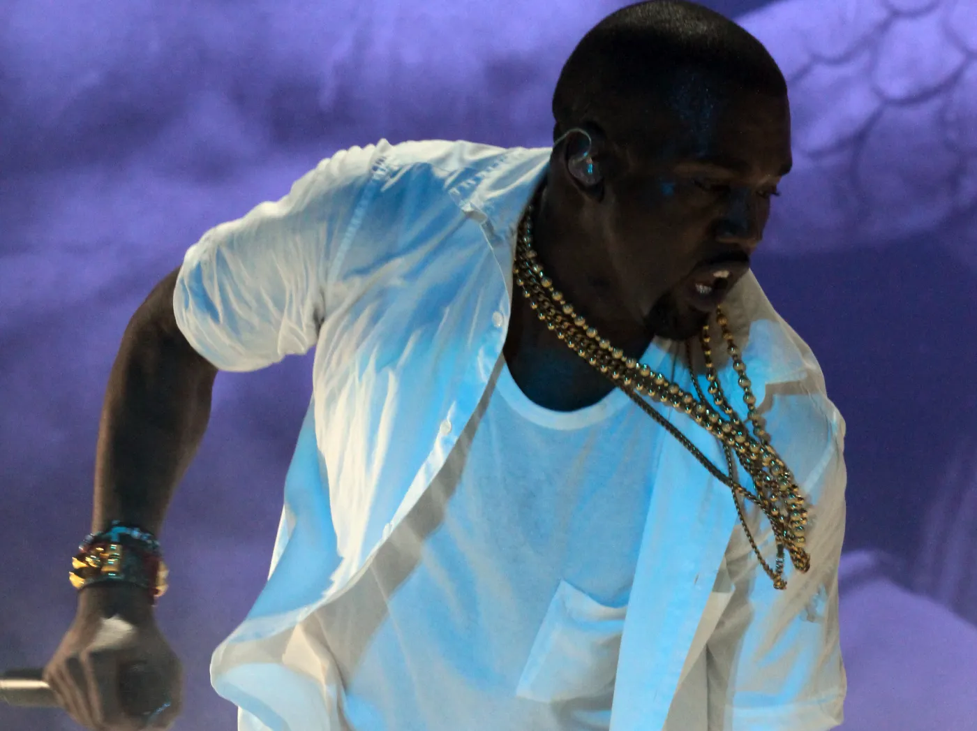 2392391-kanye-west.jpg