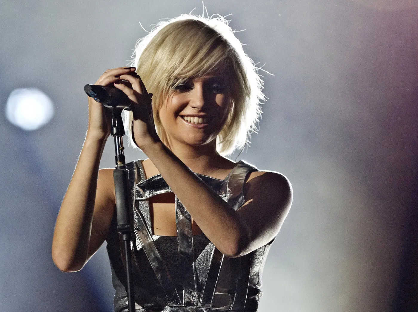 2586898-pixie-lott.jpg
