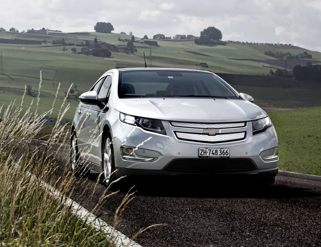 2548195-volt-023b.jpg