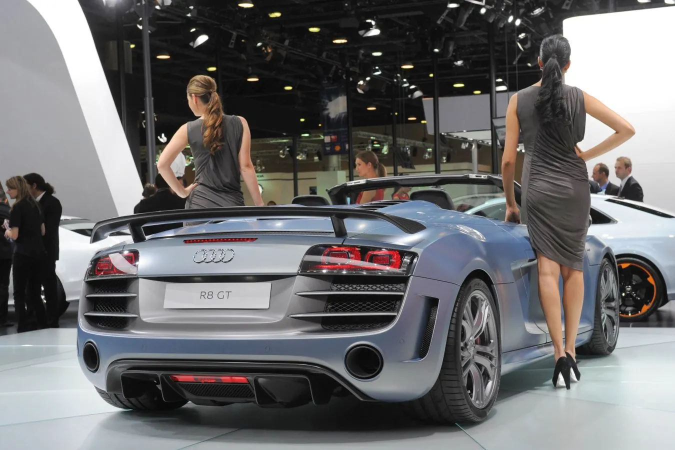 3004919-audi-r8-gt.jpg