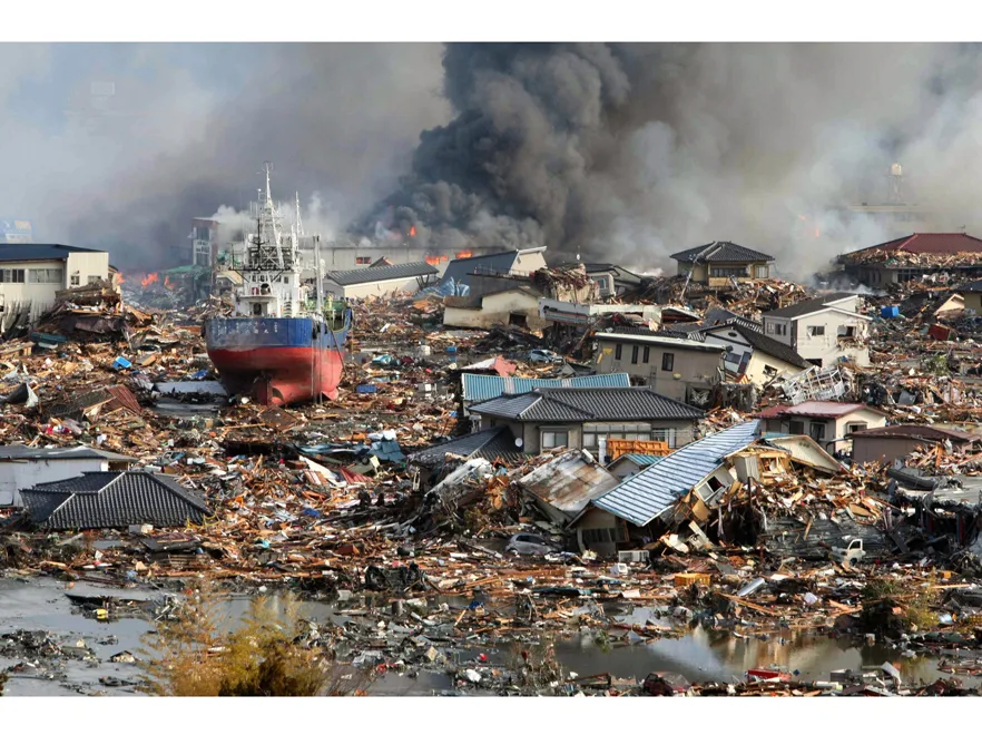 2911054-119tsunami.jpg