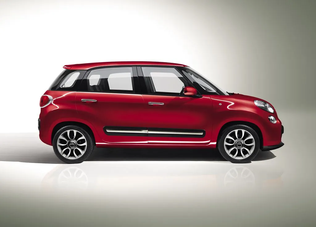 3373548-fiat-500l.jpg