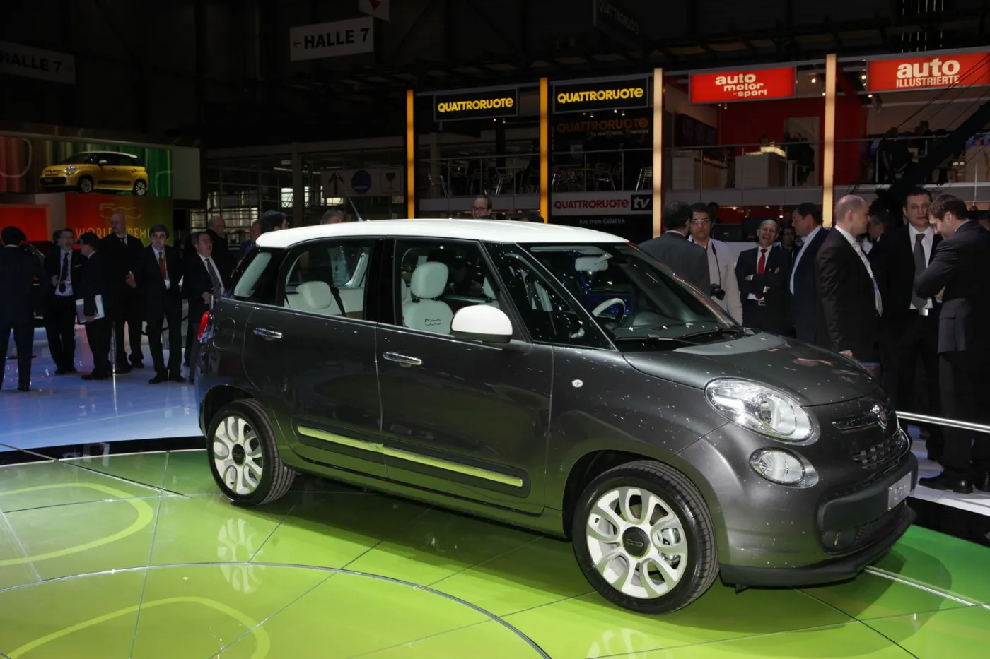 3373345-fiat-500l.jpg