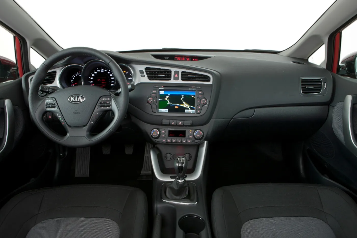 3391077-kia-cee-d.jpg