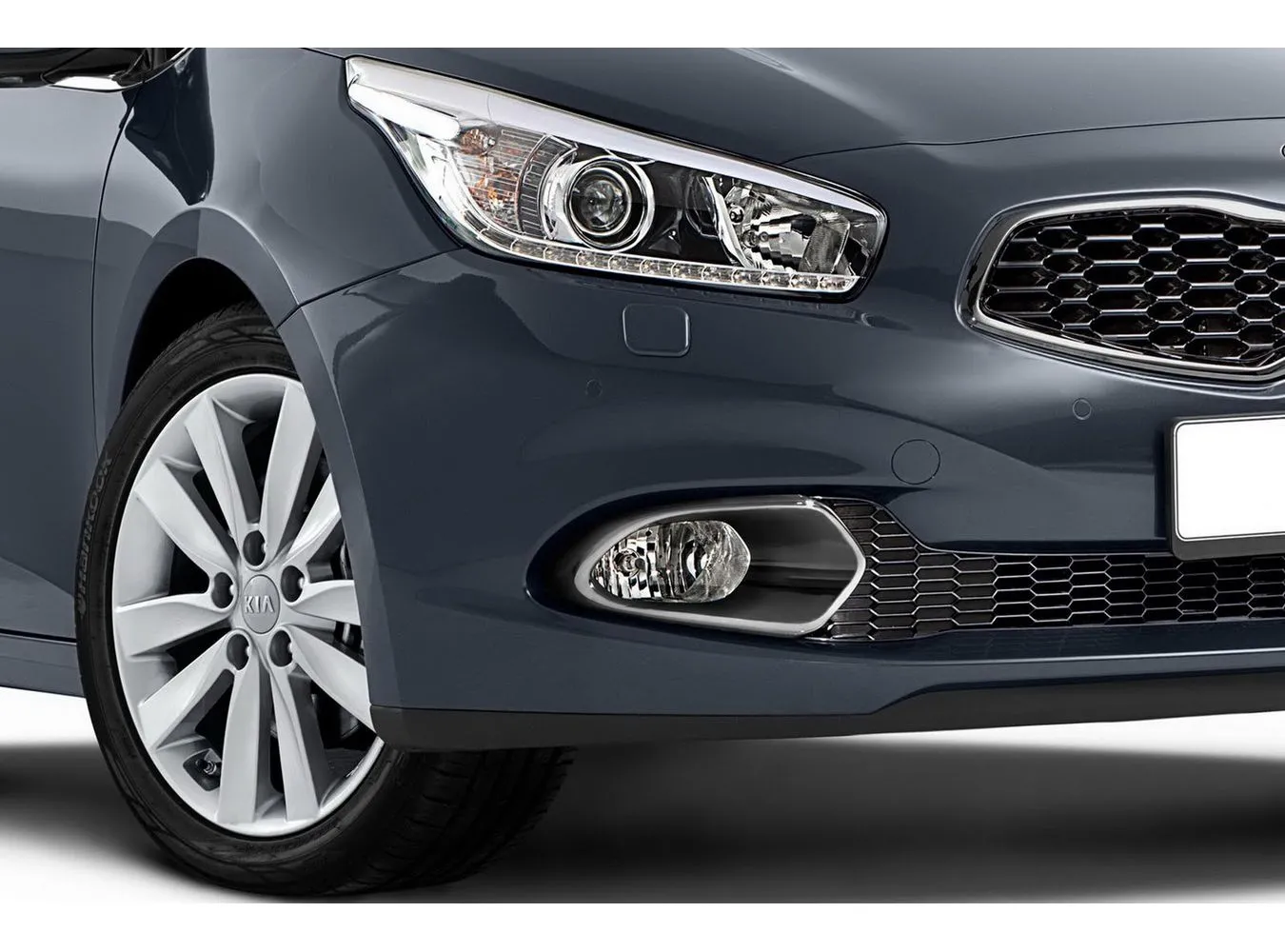 2975341-kia-cee-d.jpg