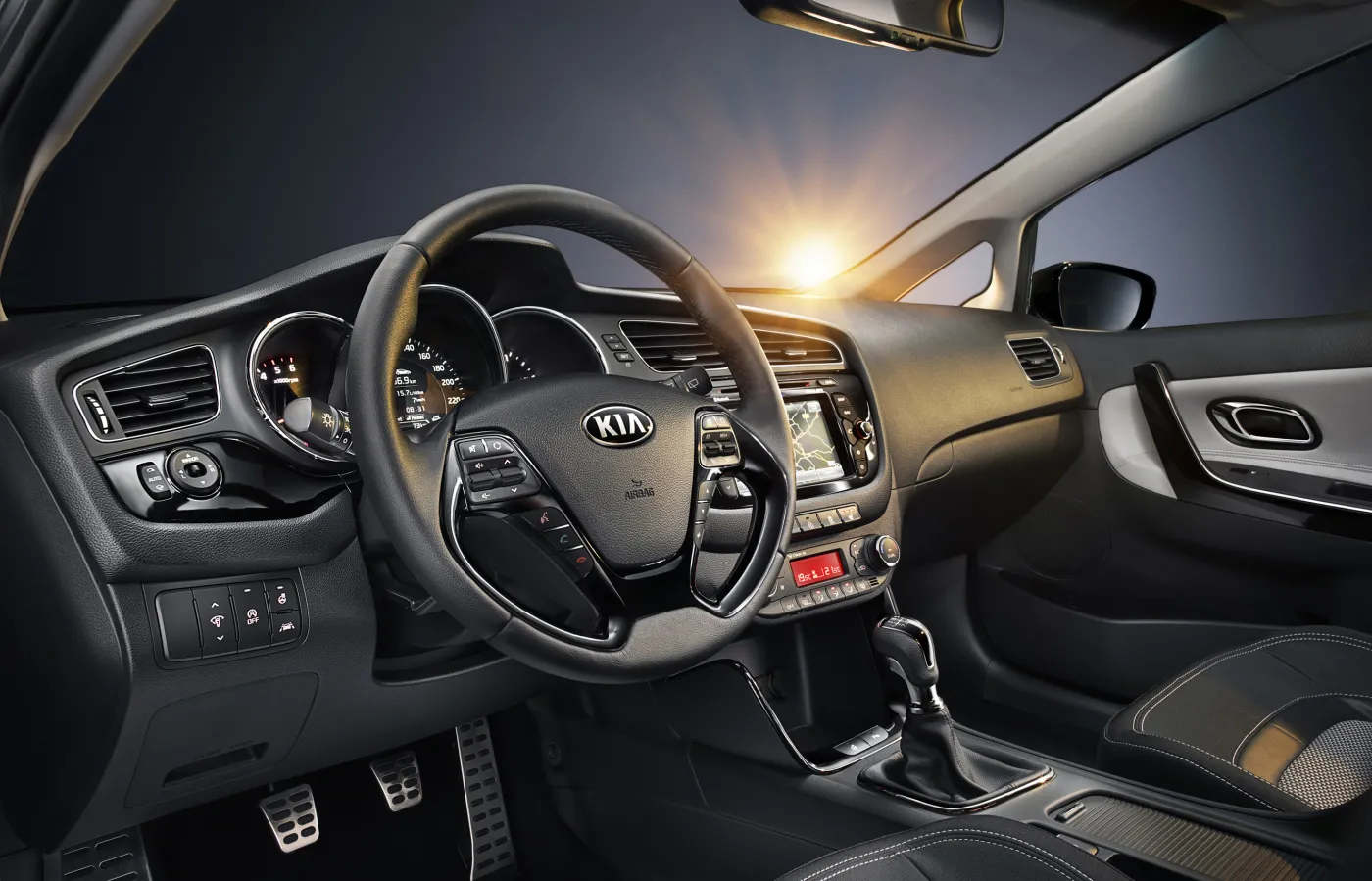 Nowa kia cee'd zdradza tajemnicę wnętrza