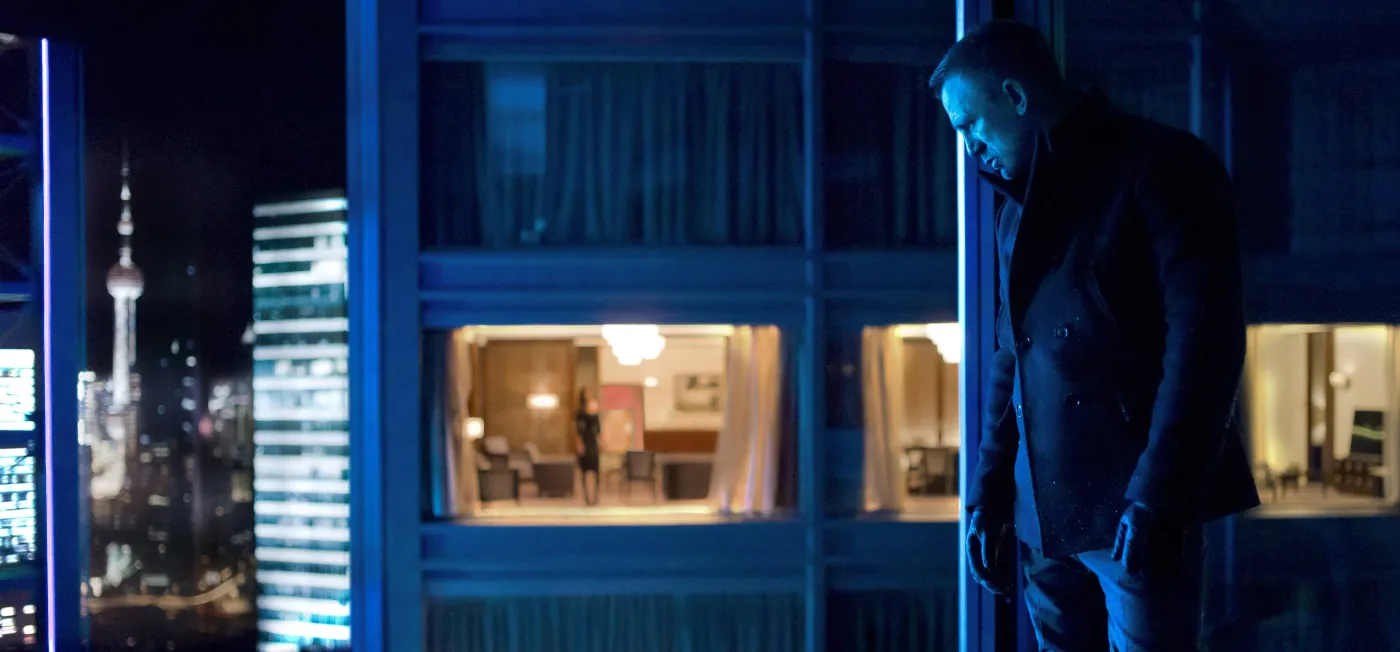 3775928-skyfall.jpg