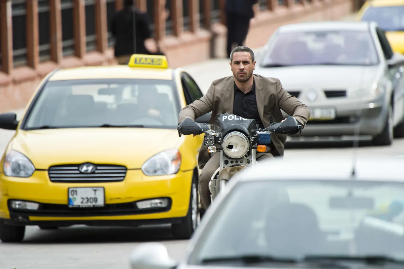 3776189-skyfall.jpg