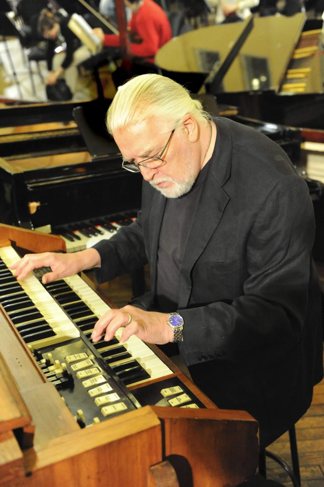 3781247-jon-lord.jpg
