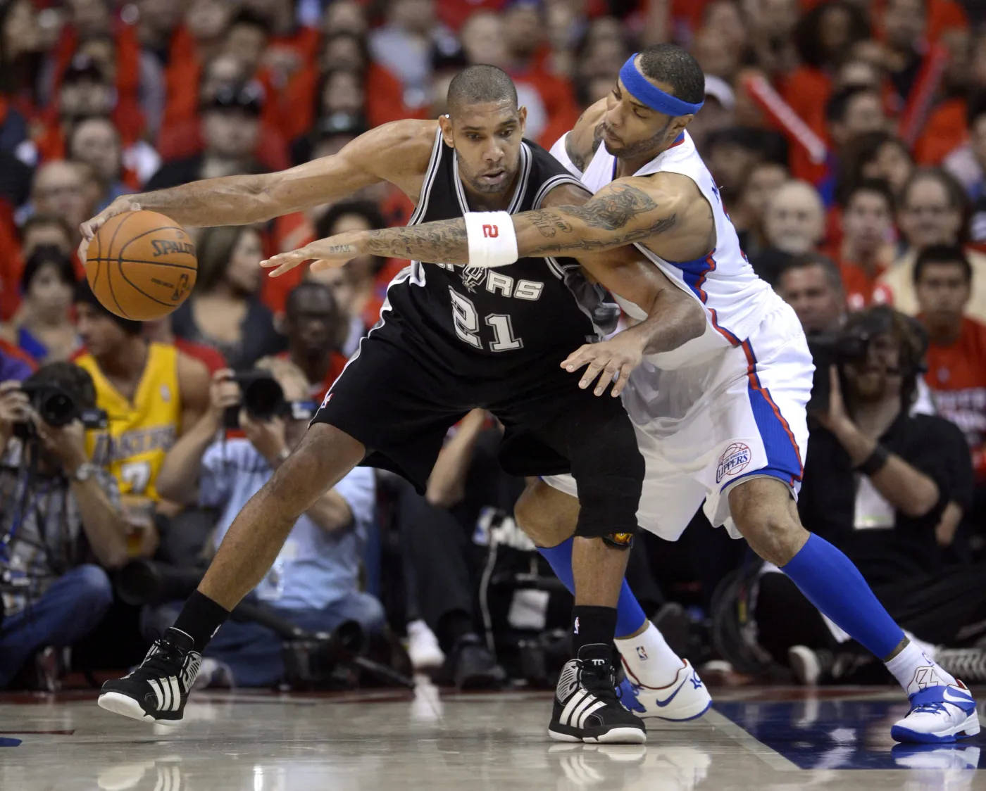 Clippers i Lakers pod ścianą. Spurs i Thunder blisko awansu