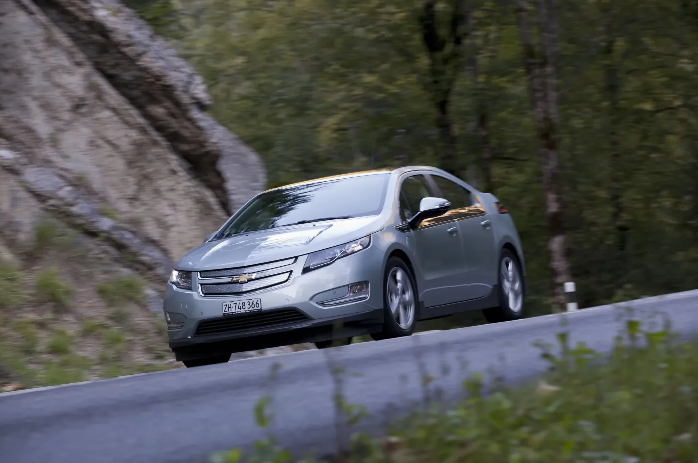 3575191-volt-06.jpg