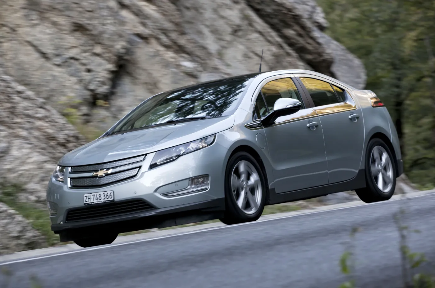 3575278-volt-08.jpg