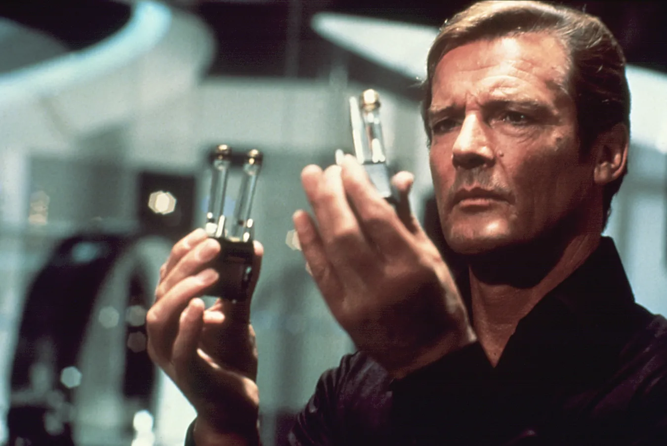 4112987-moonraker.jpg
