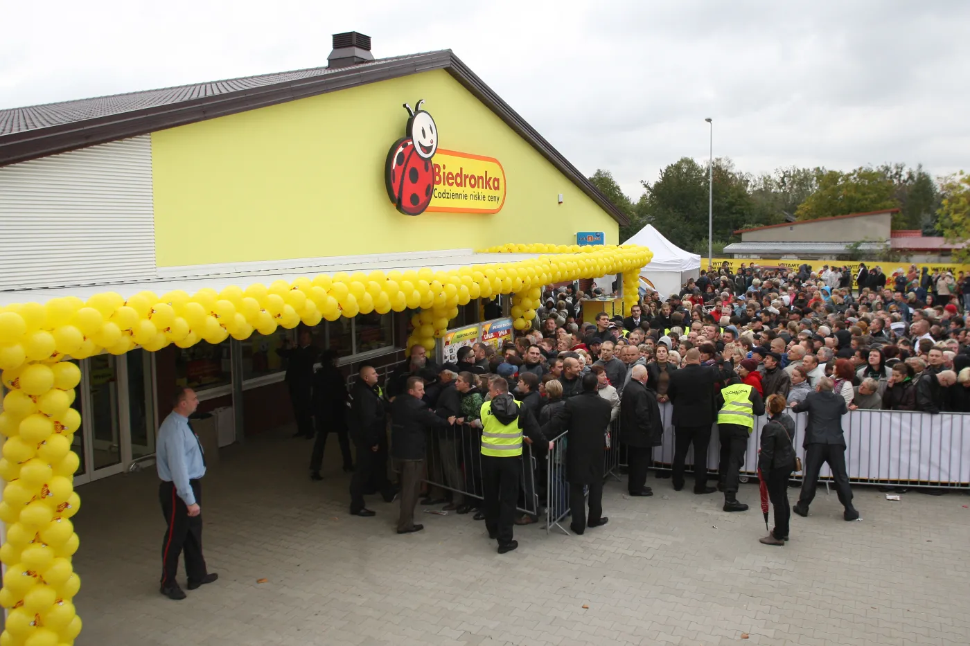 4125124-biedronka.jpg
