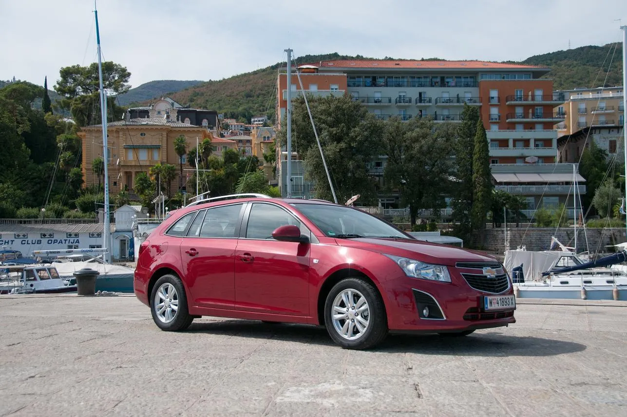 4146484-cruze27.jpg