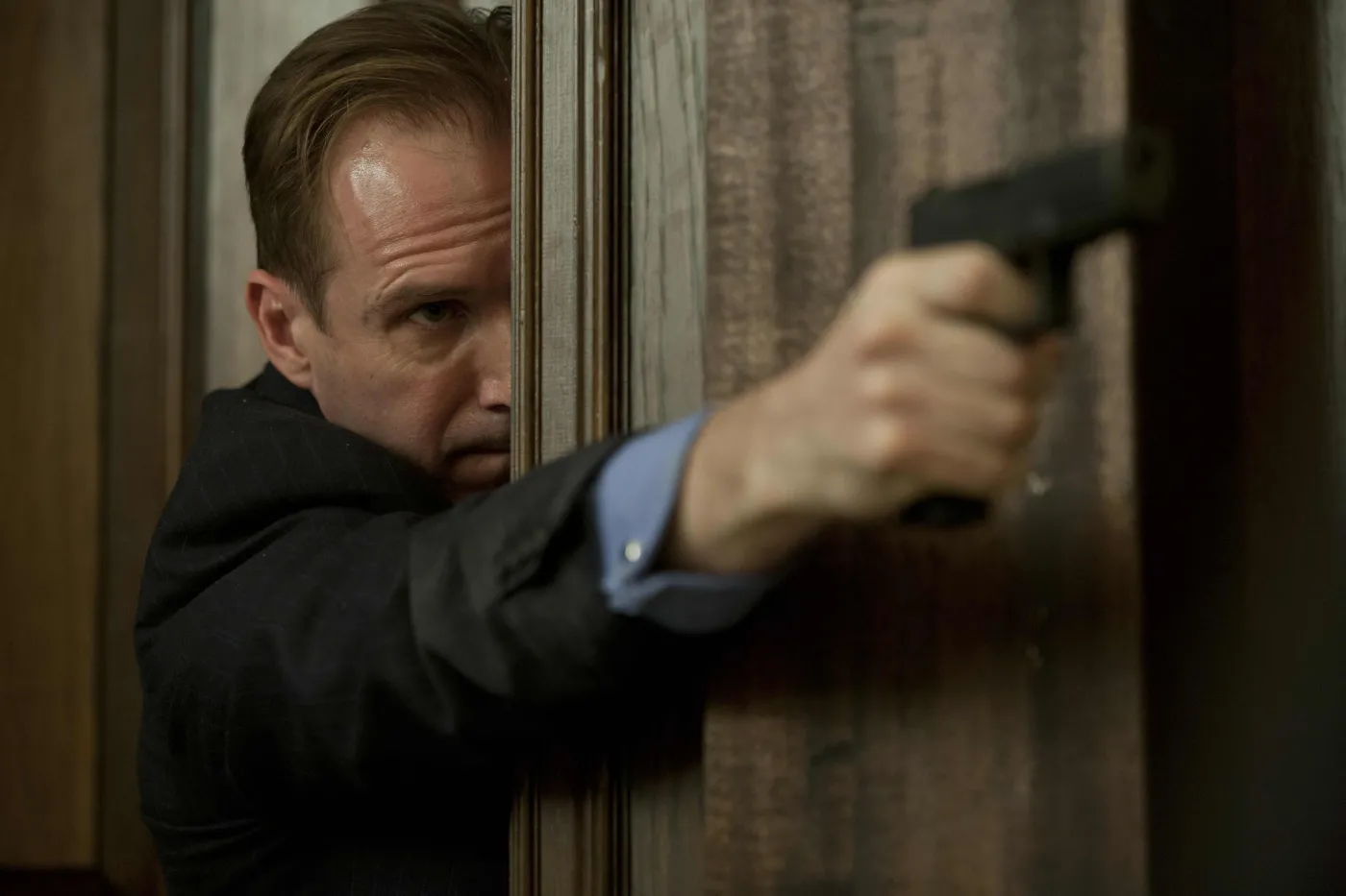 3776044-skyfall.jpg