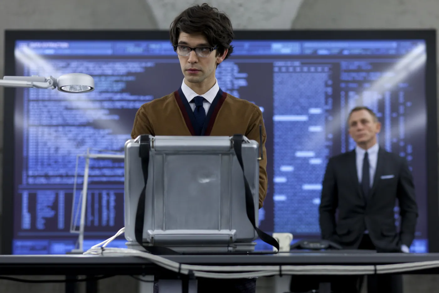 4101588-skyfall.jpg