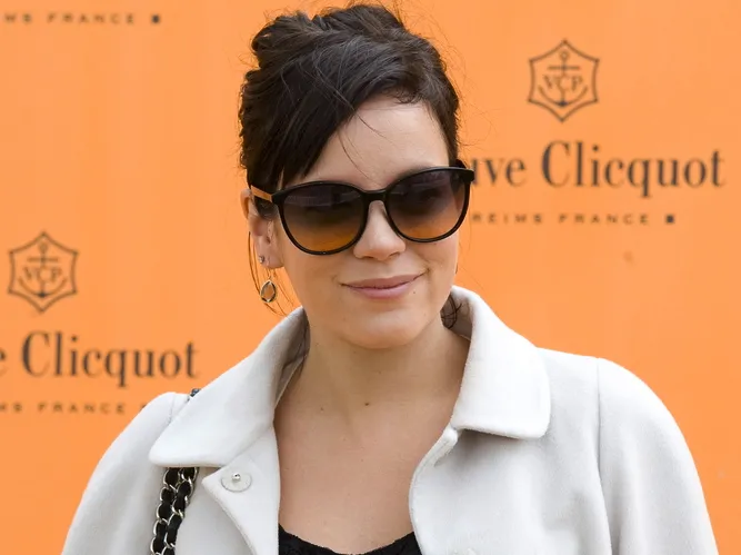 Lily Allen już skończyła, teraz czas na Lily Rose Cooper