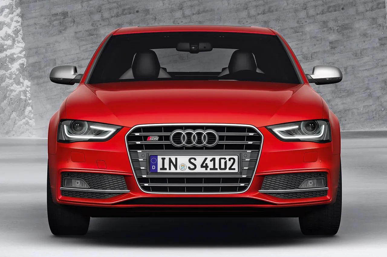 Zobacz co nowego w audi A4. Pierwsze zdjęcia