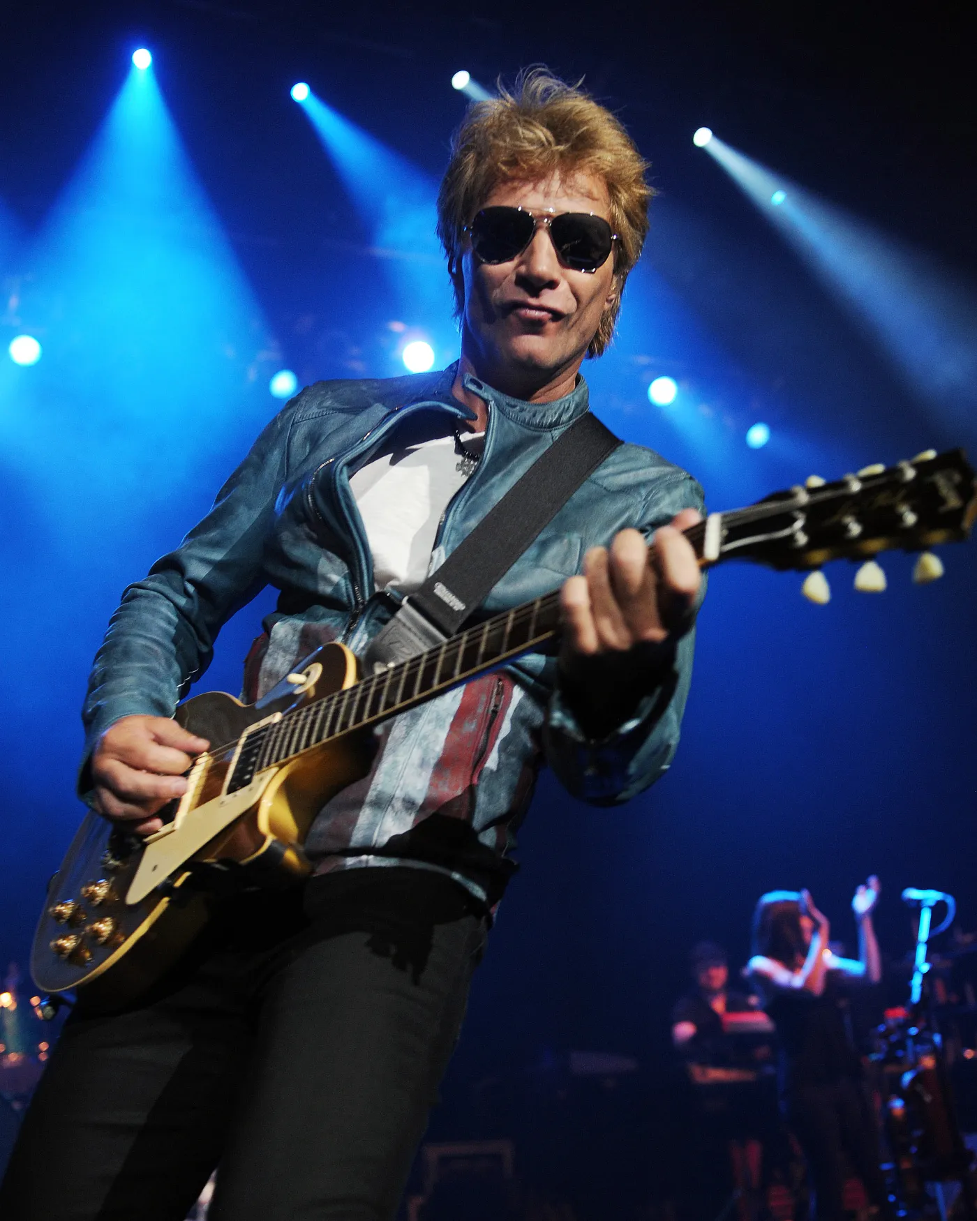 4341813-bon-jovi.jpg