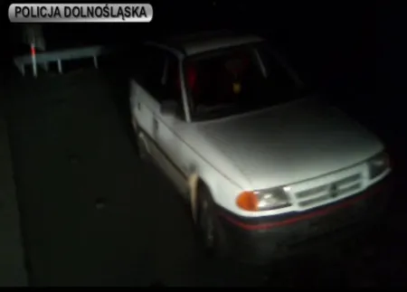Pijany pędził pod prąd autostradą A4. Policja zrobiła blokadę