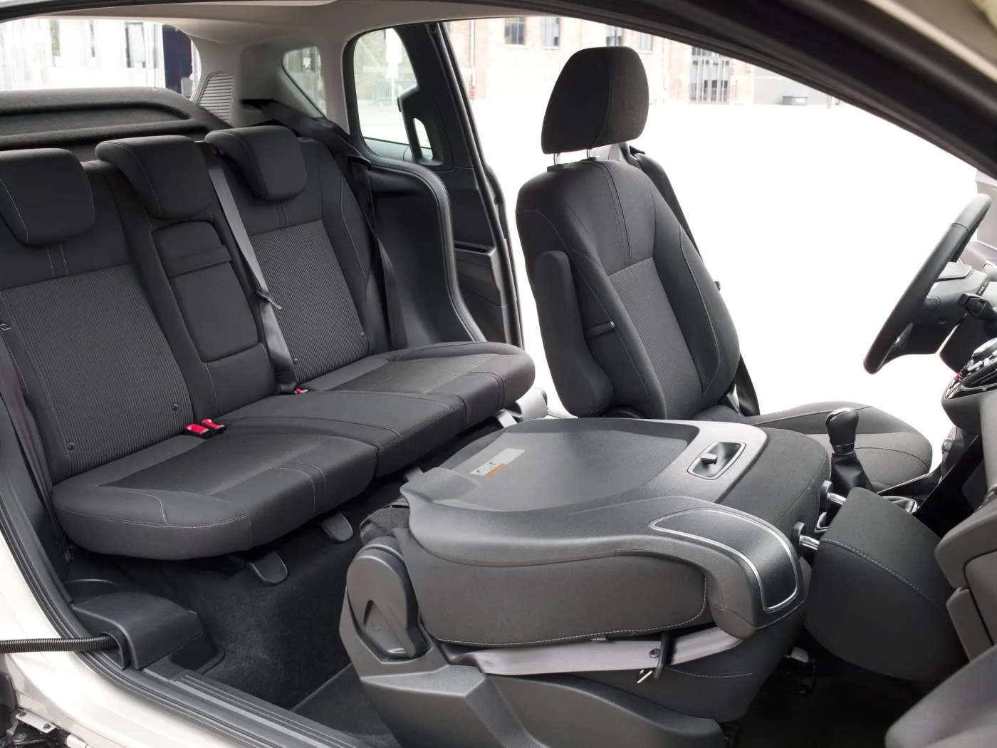 4193886-b-max-28.jpg