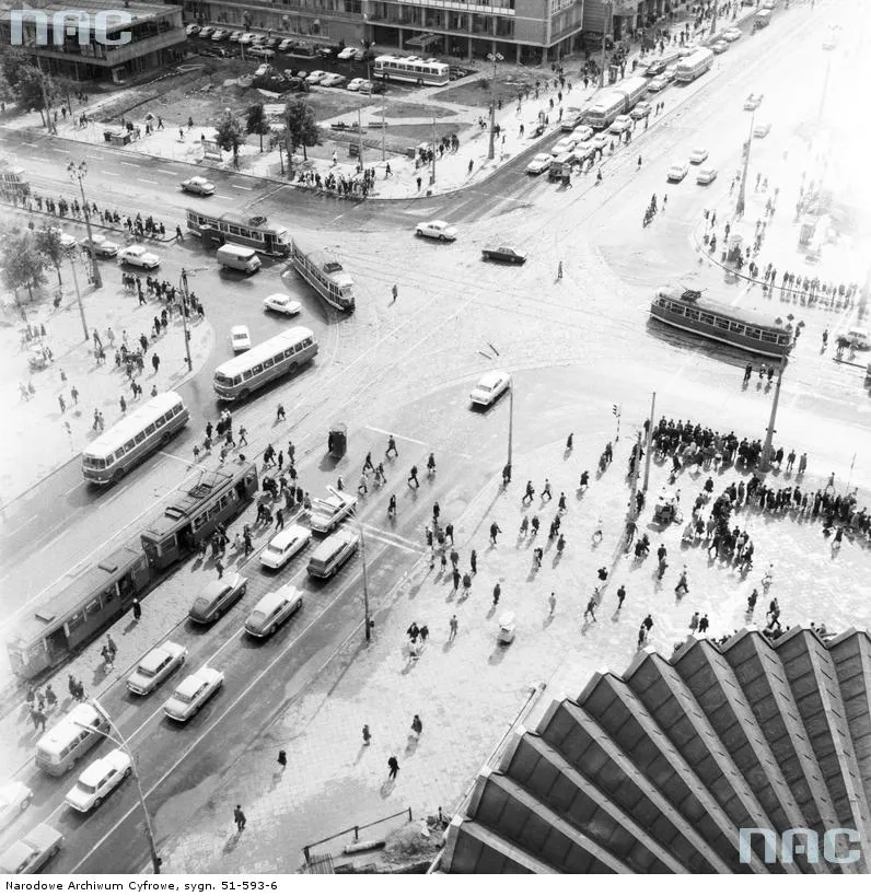 4868716-rotunda.jpg