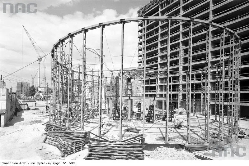 4868370-rotunda.jpg