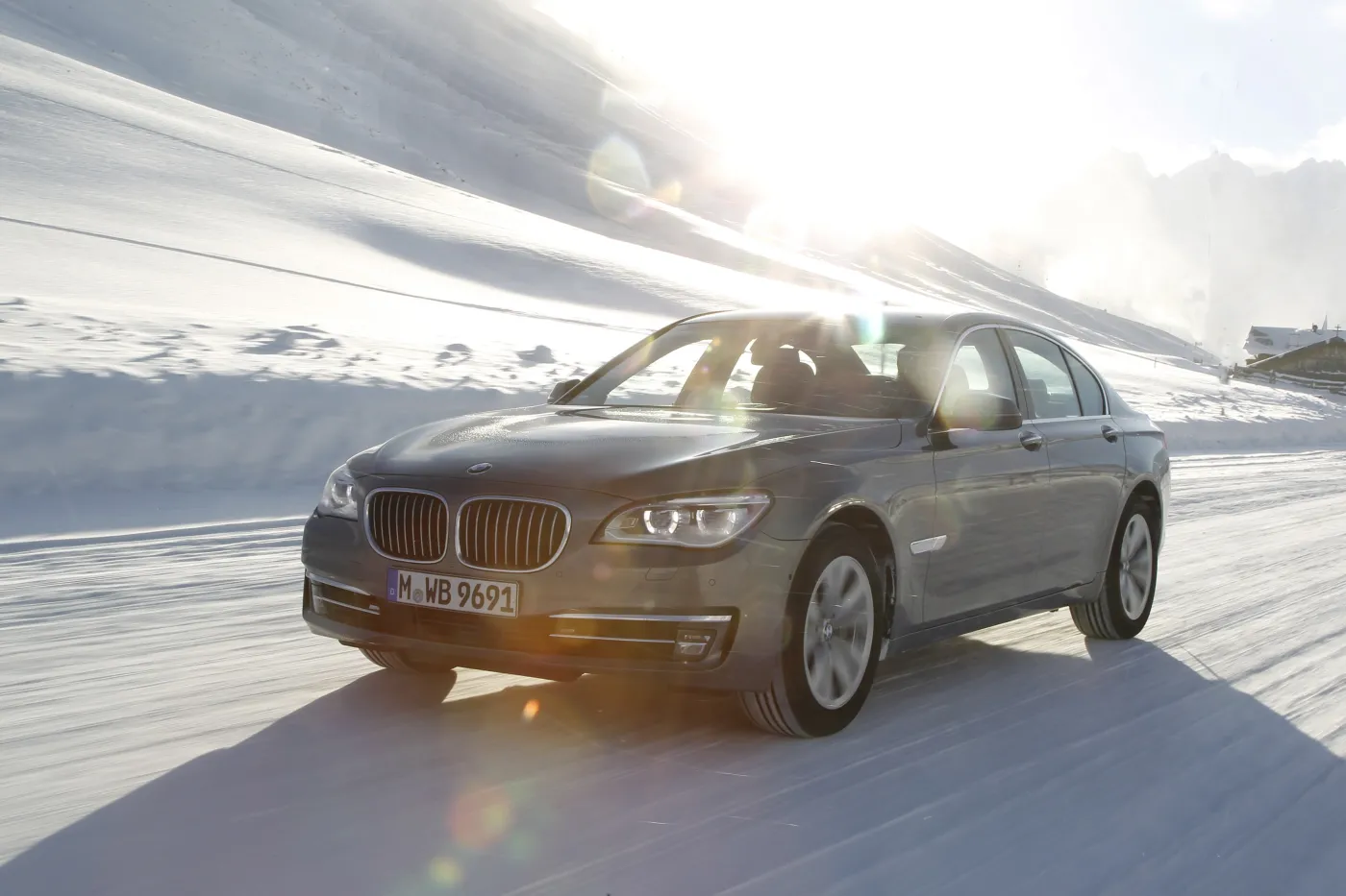Zobacz nowe BMW szefowej PGNiG. ZDJĘCIA niemieckiej limuzyny z napędem 4x4