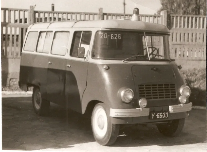 4408141-7-103051.jpg
