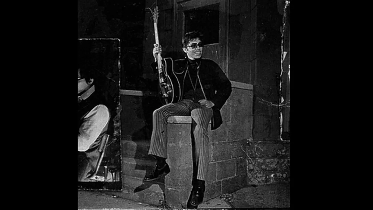 4389168-sugar-man.jpg