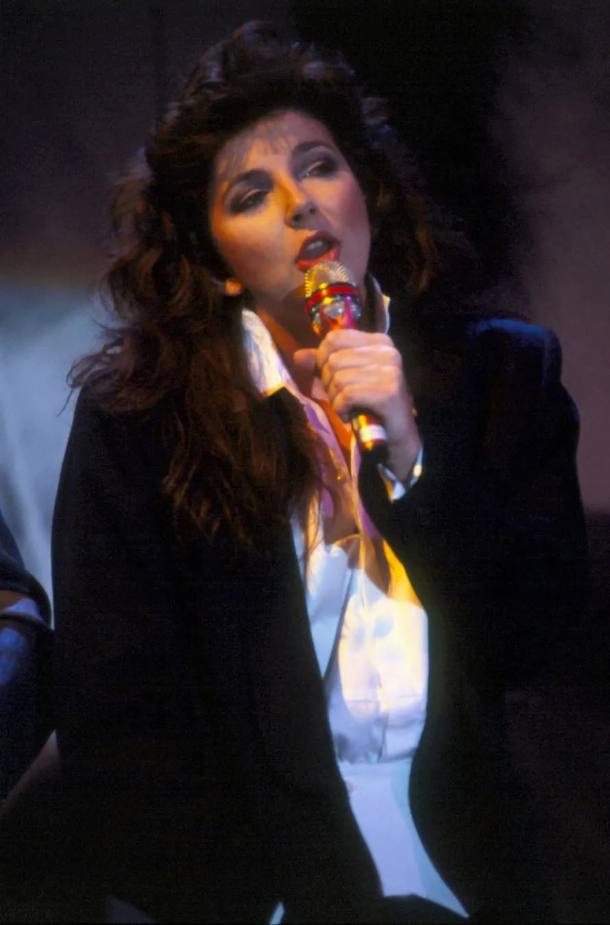 5245332-kate-bush.jpg