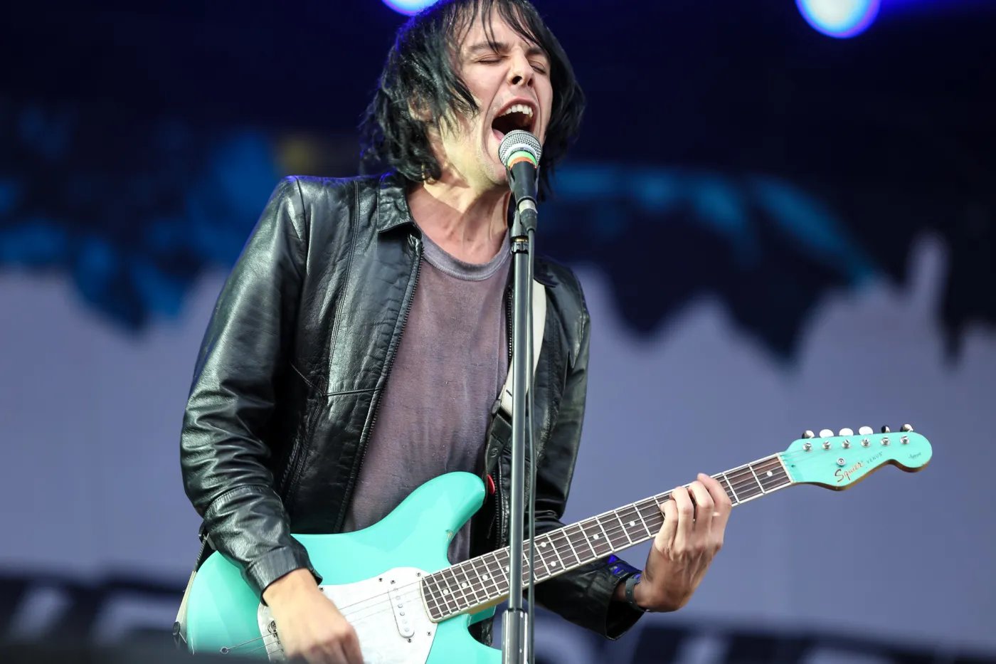 5286790-the-cribs.jpg