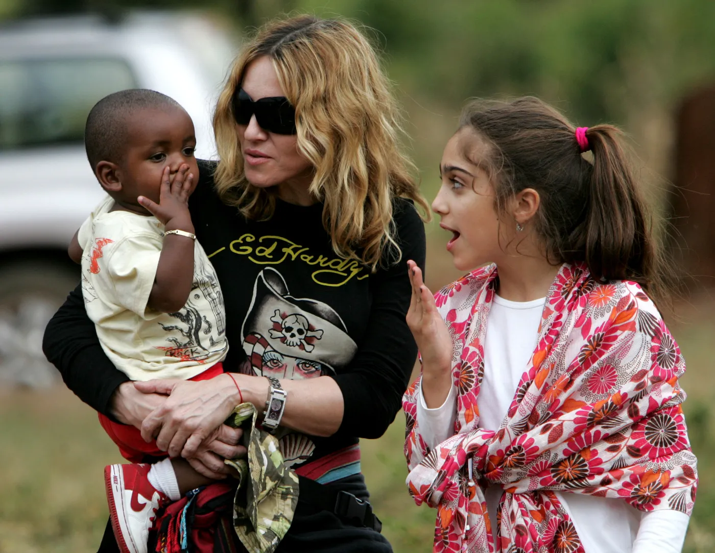 5306308-madonna.jpg