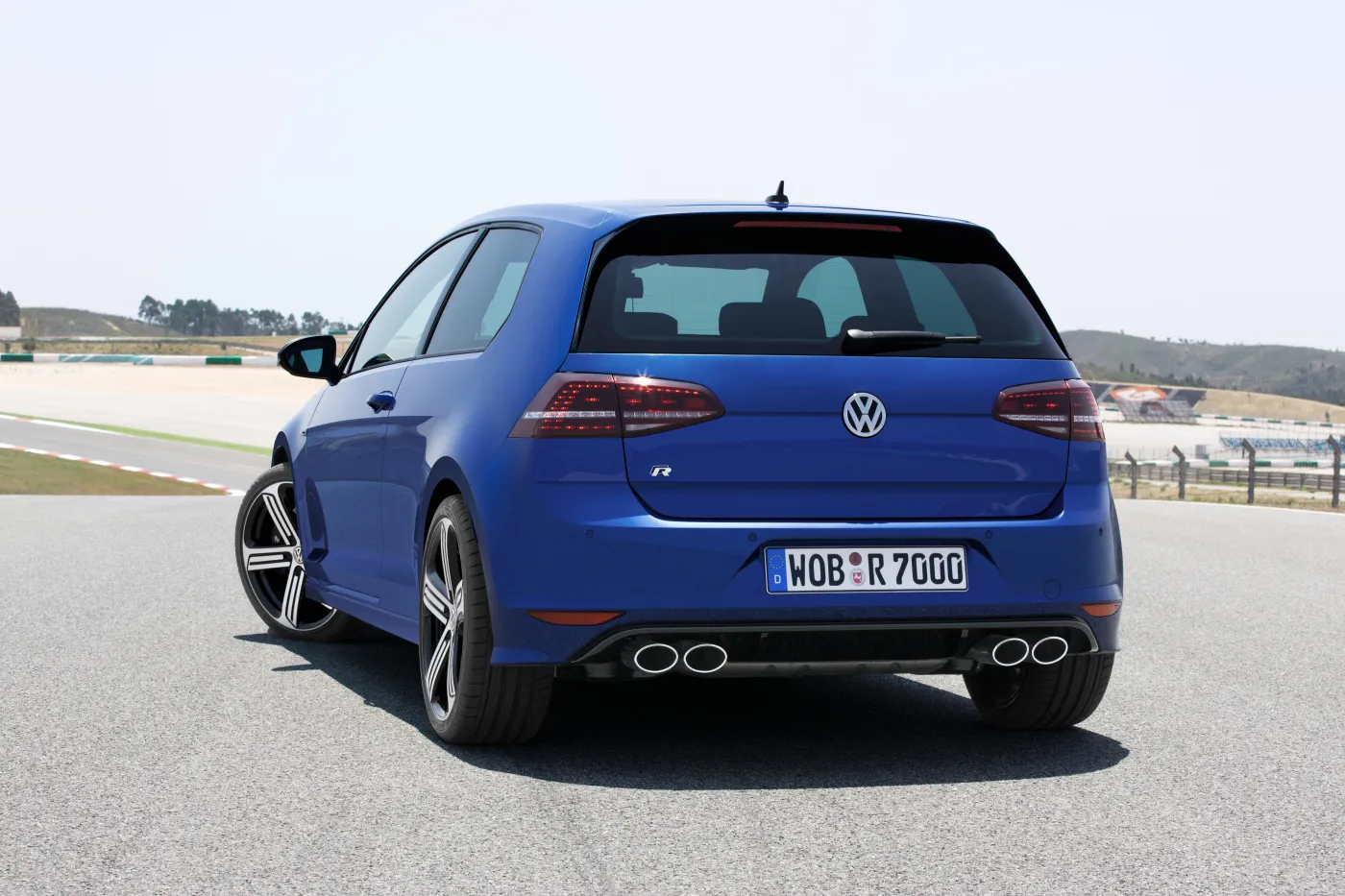 5322888-72685vw-a.jpg